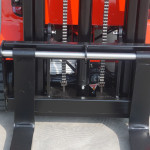 恒载1.5吨全电动座驾式堆高车