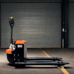 恒载半电动地牛搬运车3吨外宽550叉车1150mm越野款